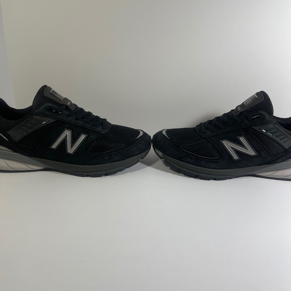 New Balance 990v5